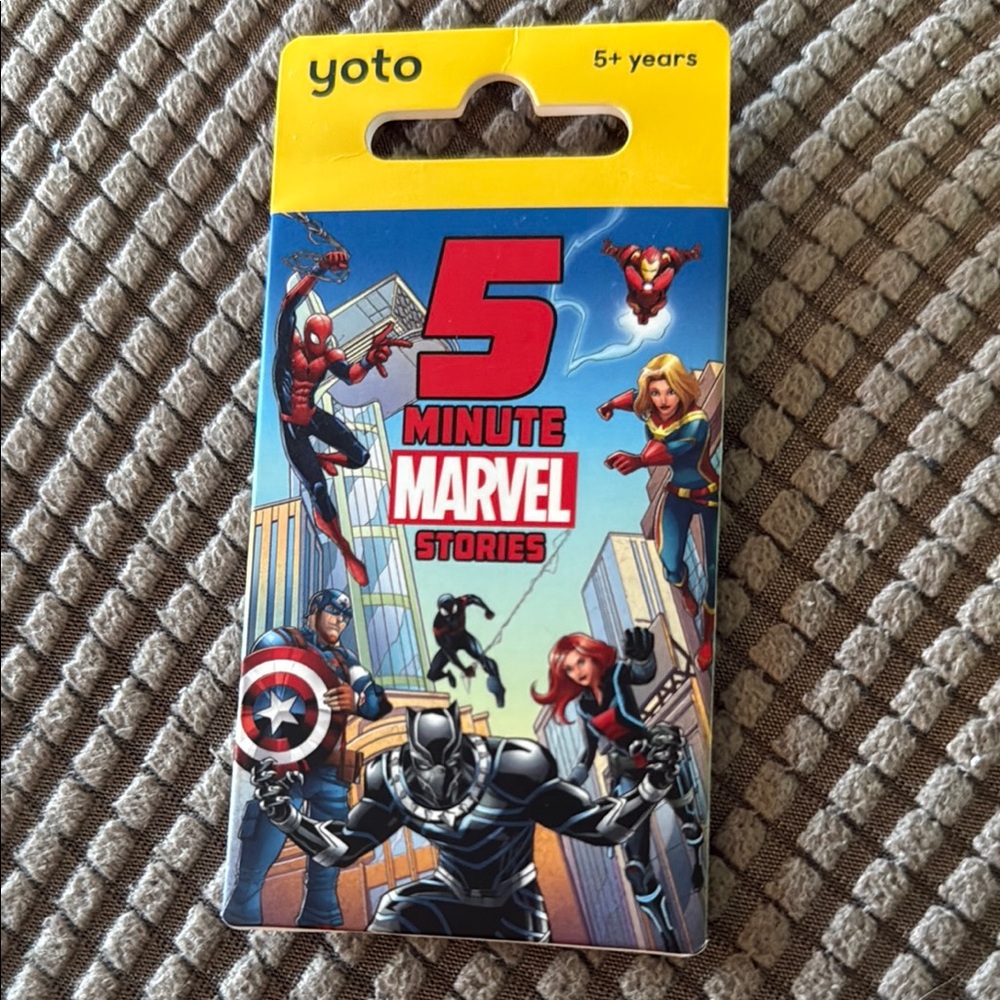 Marvel Stories Card - Yellow